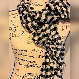 Buffalo Plaid Bubble Scarf